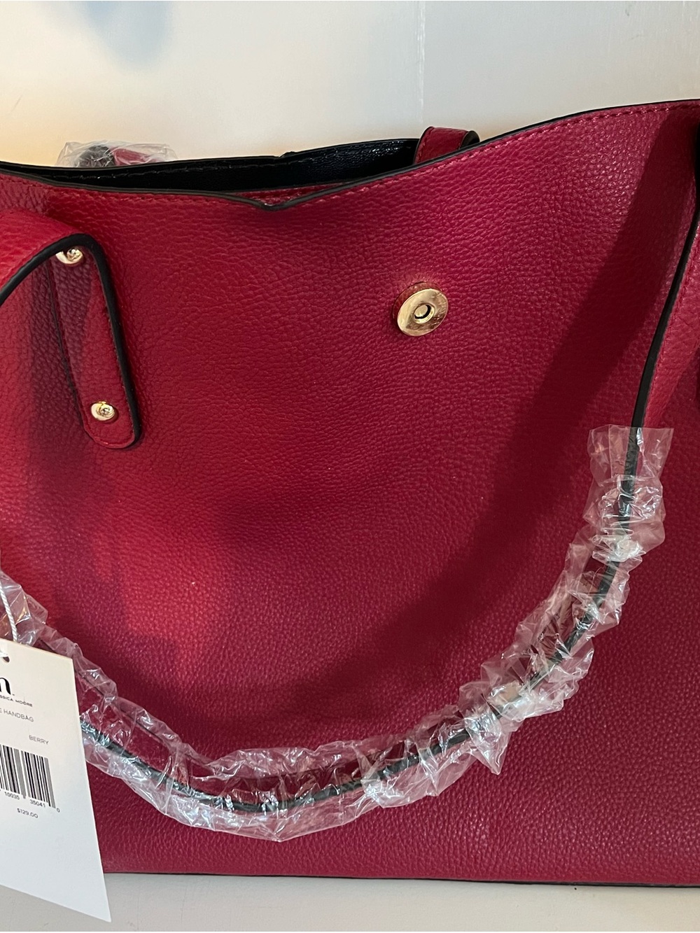Pebbled Leather Tote Bag in Raspberry red